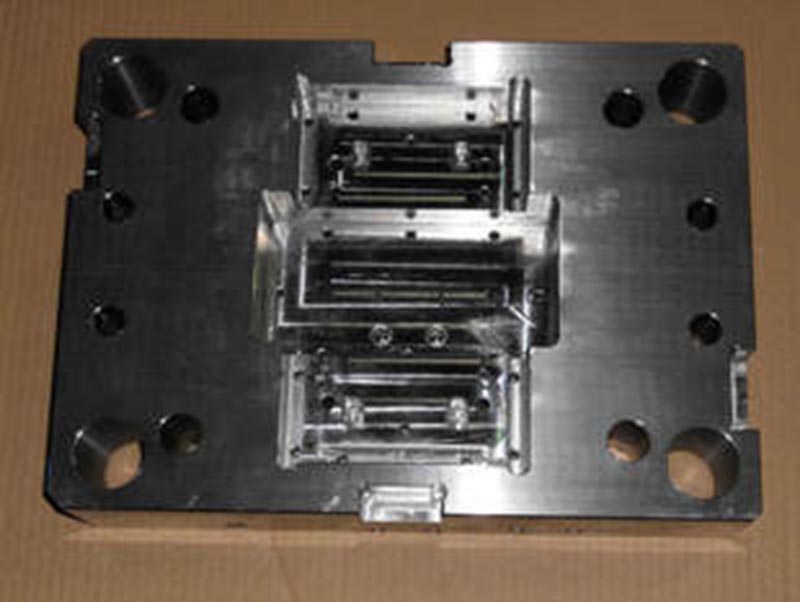 大冶精密塑料模-06